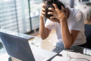 چطور تو فشار و استرس، زندگیم از هم نپاشه؟
